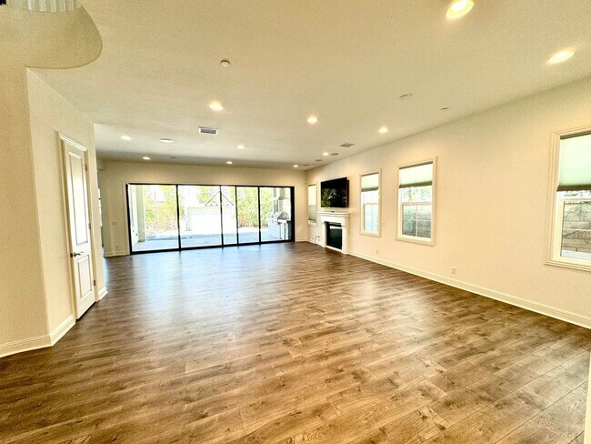 Foto del edificio - Elegant 5 Bedroom, 5.5 Bath Single Family ...
