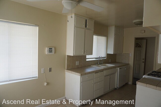 Foto del edificio - 3 br, 1.5 bath House - 1912 Lacey Street