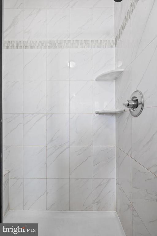 Foto del edificio - 1067 Prime Pl