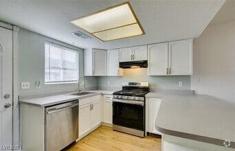 Building Photo - 457 Sellers Pl