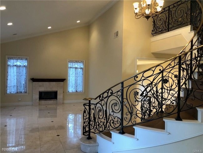 Building Photo - 5 br, 6 bath House - 328 Great Mountain Dr