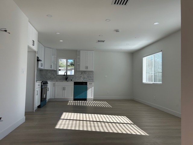 Building Photo - 13344 Hubbard St