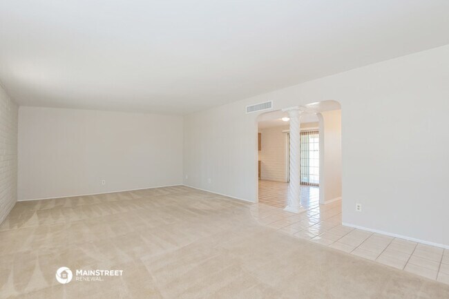 Foto del edificio - 7341 E 39th St