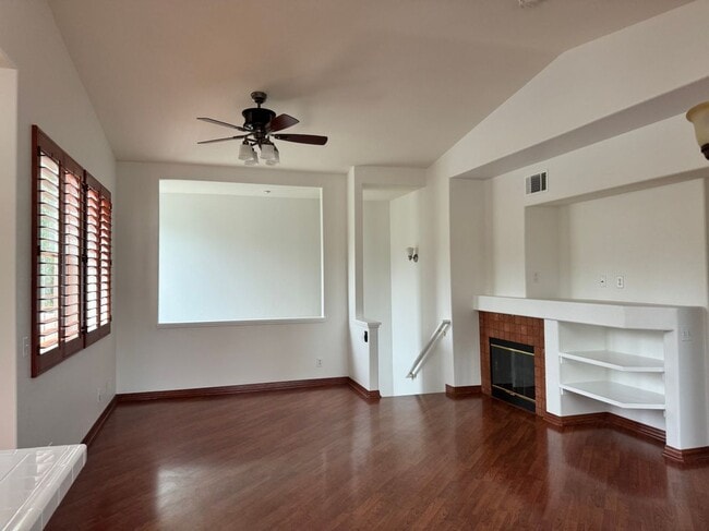 Building Photo - 606 Larkridge