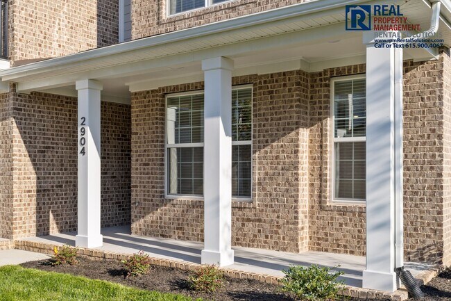 Foto del edificio - Gorgeous, BRAND new end-unit townhome across from the Avenue, 2-car garage, community pool coming...