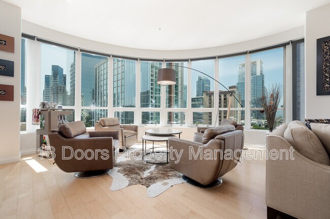 Foto del edificio - 350 W Ash St