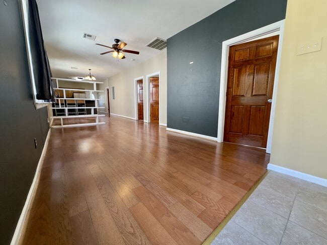 Photo - 3517 Louisiana Ave Pkwy House