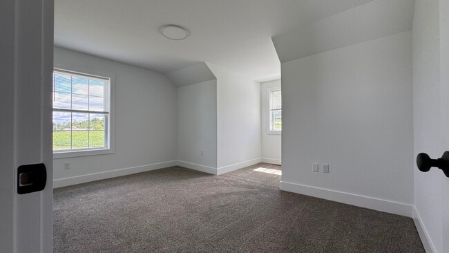 Building Photo - 19 Burk Ct