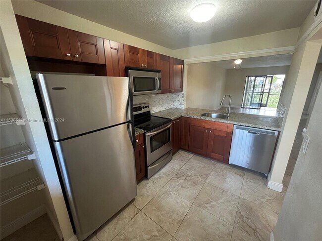 Building Photo - 861 Northeast 209th Terrace, North Miami B...
