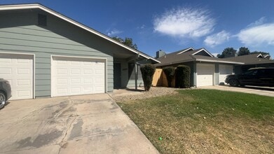Building Photo - 2860 St Phillip Dr