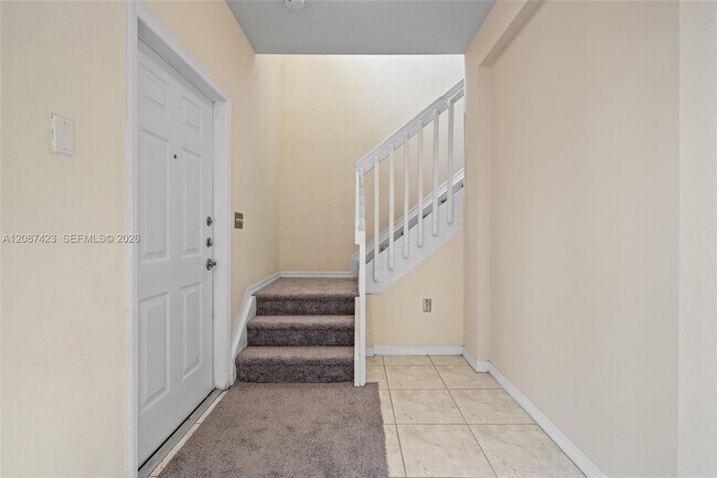 Foto del edificio - 645 E Mowry Ct