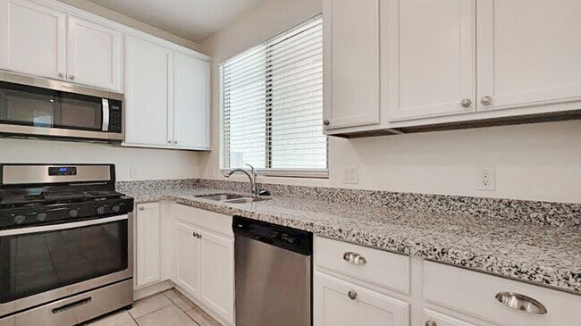 Building Photo - Verrado amenities at an affordable price!