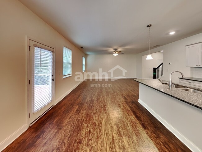 Foto del edificio - 123 Cobblestone Dr