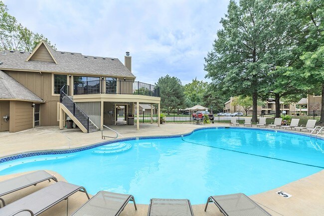 Waterford Place Apartments Overland Park, KS