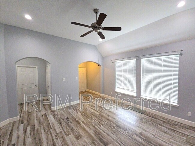 Building Photo - 21706 Rainfall Park Dr