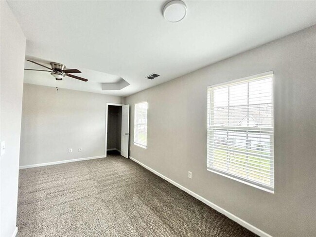 Foto del edificio - 736 Wheel House Ln
