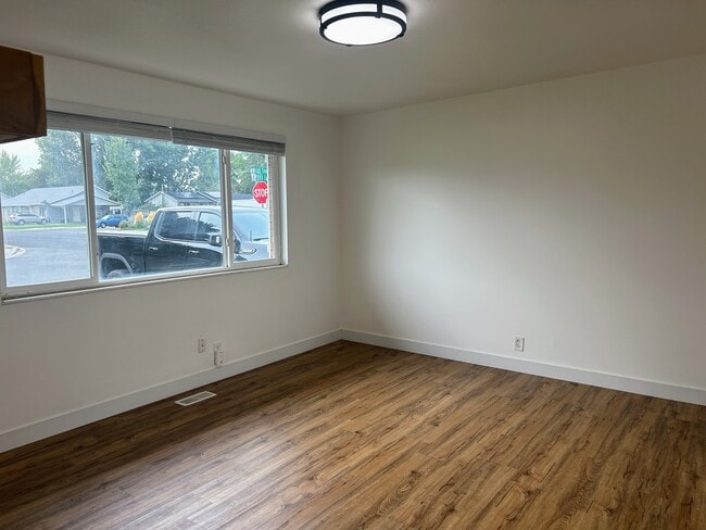 Building Photo - 519 S 330 E