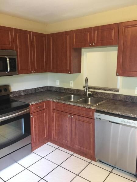 Foto principal - 265 Pleasant Wood Dr