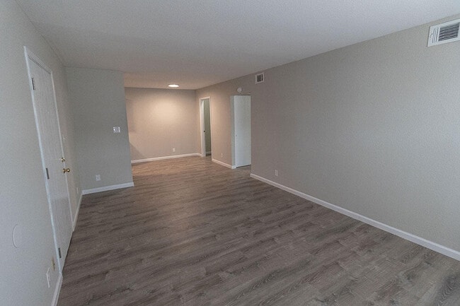 Building Photo - 3408 Balboa Ln