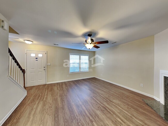 Building Photo - 5516 Waverly Lynn Ln