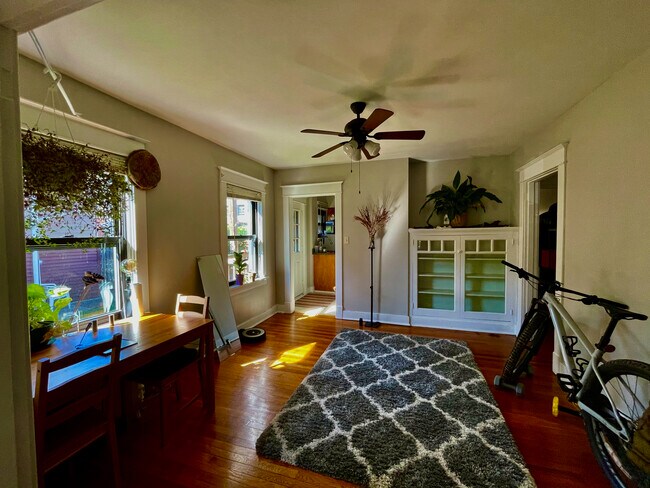 Foto del edificio - 902 S Trenton Ave