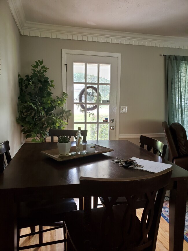 Building Photo - 11480 Mountain Laurel Dr