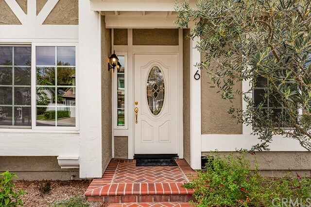 Foto del edificio - 6 Hummingbird Ln