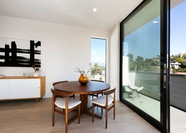 Foto del edificio - 2221 Jerome Way