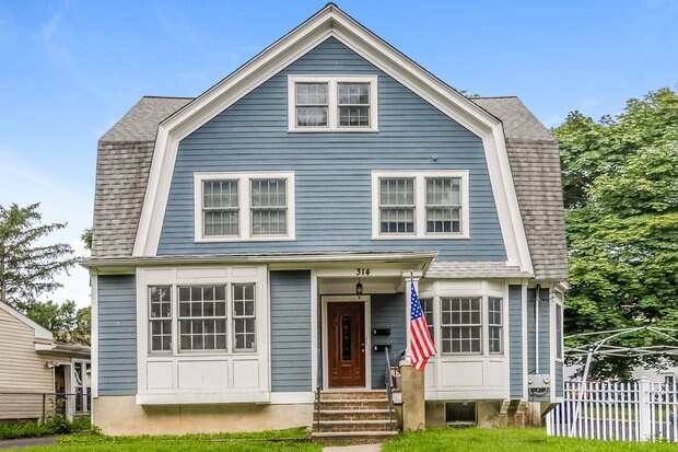 Building Photo - 314 3rd St