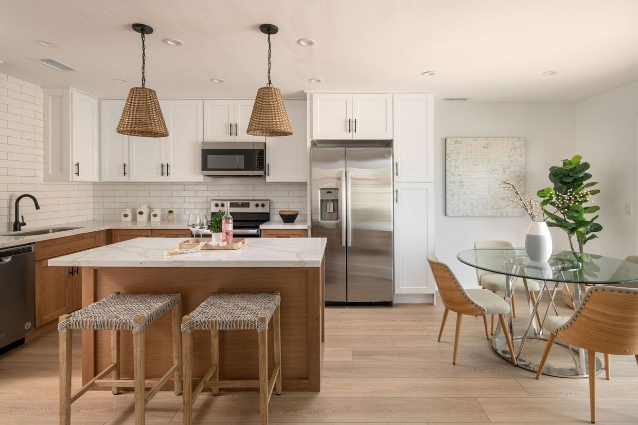 Foto principal - Turnkey 3 Bed/2 Ba in Encinitas' Finest 55...