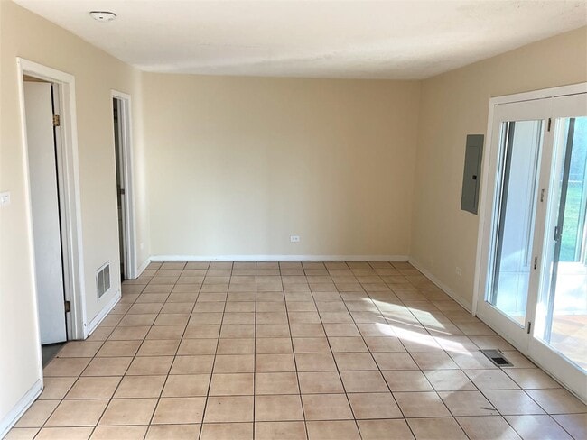 Building Photo - 5521 Georgetown Dr