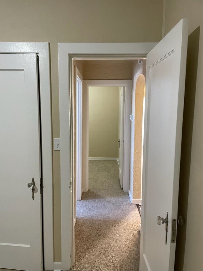 Foto del edificio - 333 E Ridgeway Ave