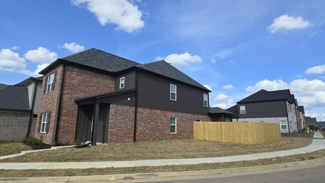 Foto del edificio - 1210 Pennock Dr