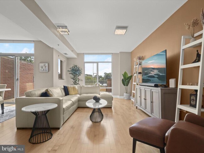 Foto del edificio - 1400 Lancaster St