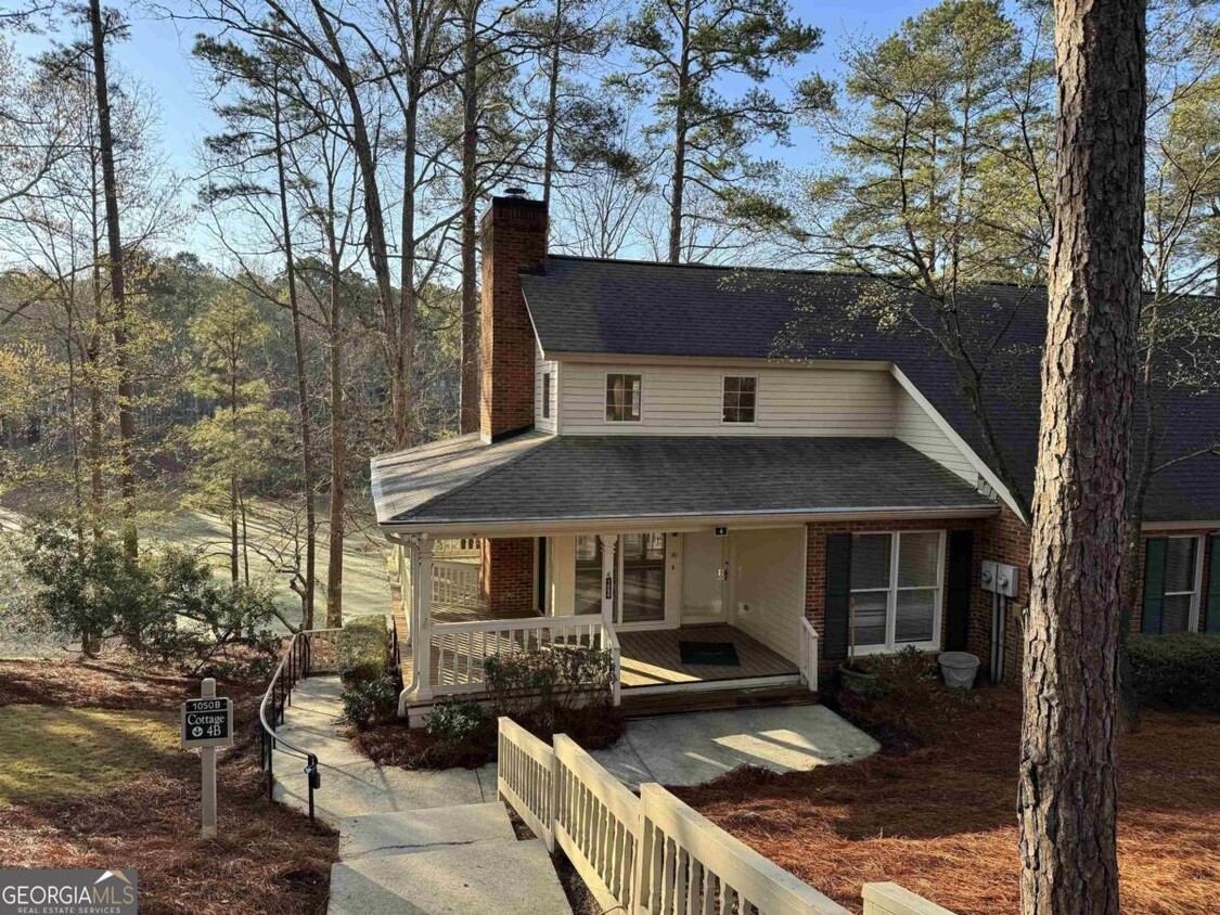 Primary Photo - 1050 Cupp Ln