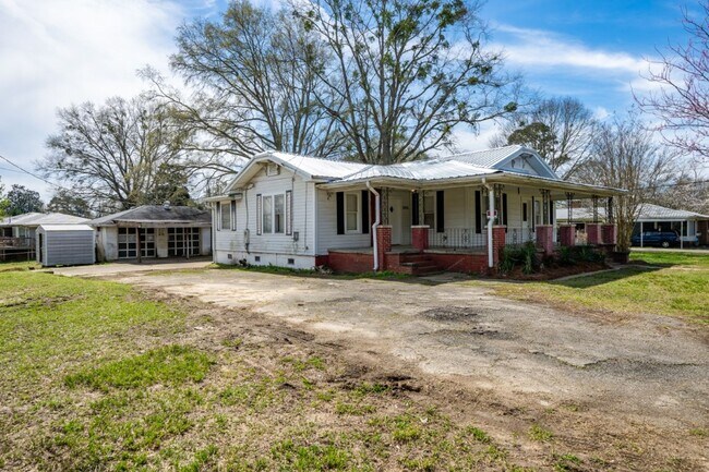 Foto del edificio - Rare Find Rock Creek – Space, Style & Storage!