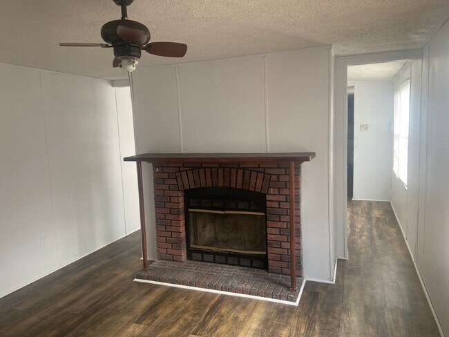 Foto del edificio - 2803 Padgett Rd