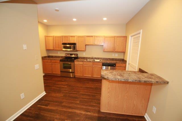 Building Photo - 2BD/2BA Condo