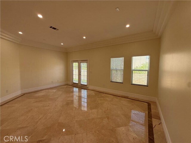 Foto del edificio - 2736 Taylor Ave