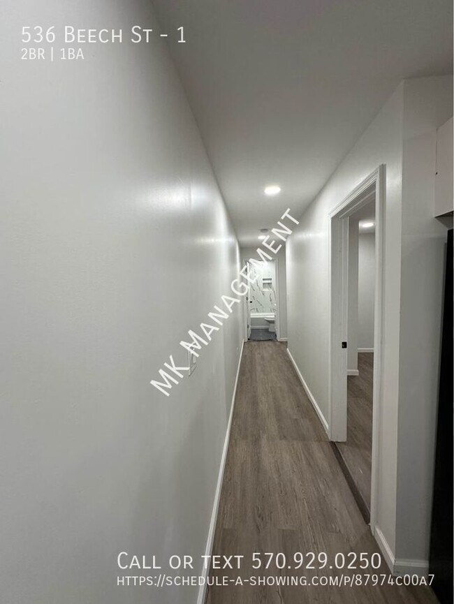 Building Photo - 2 bed/1 bath