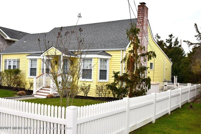 Foto del edificio - 678 Lake Ave