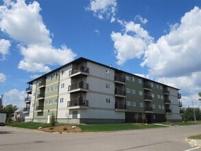 Building Photo - 5302 51 St