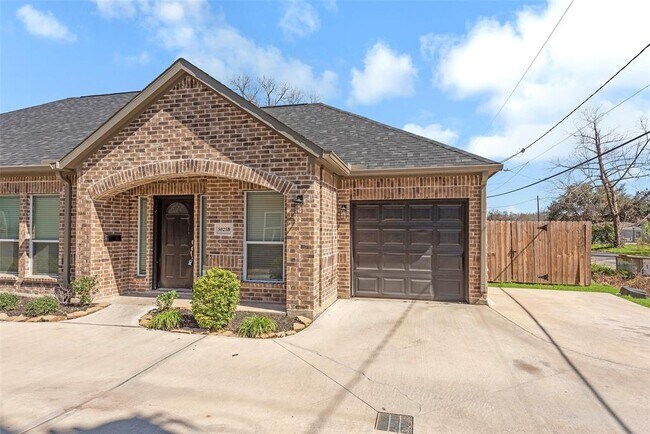 Building Photo - 5025 Mallow St