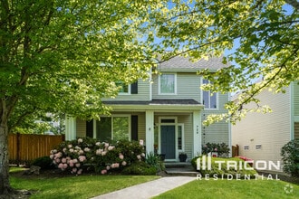 Building Photo - 720 24th Ave SW