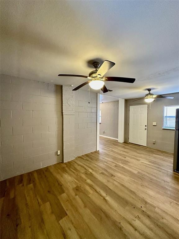 Building Photo - 637 NE Waldo Rd