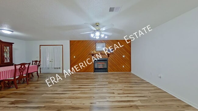 Building Photo - 101 Drewson Dr