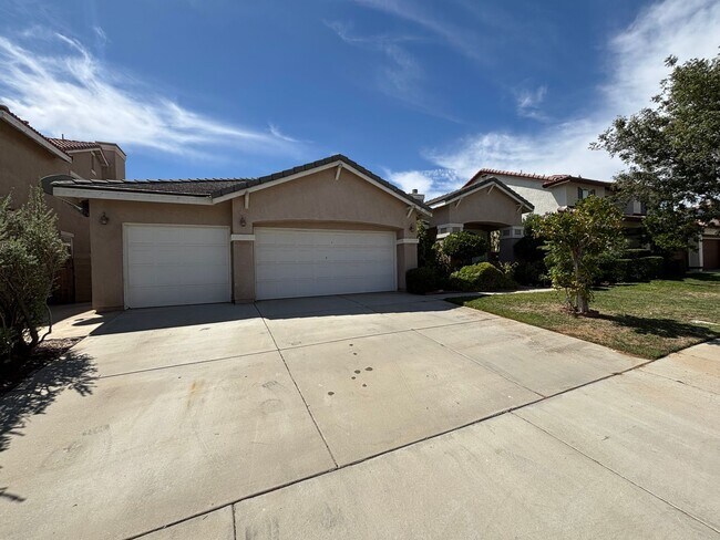 Building Photo - 3716 Vitrina Ln