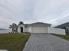 Building Photo - 2809 NW 22nd Ave