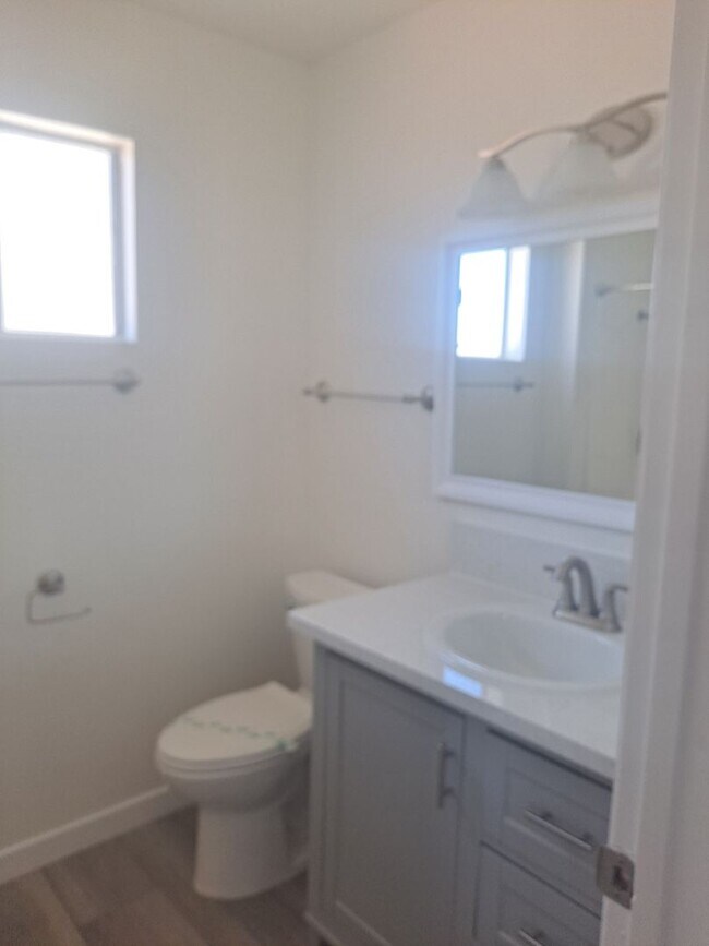 Foto del edificio - 5847-5849 Mildred St