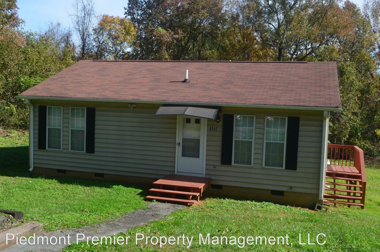 2 br, 1 bath House 1317 Kearns Alley House Rental in High Point, NC